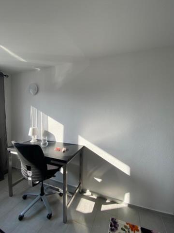 Living & Apartment *