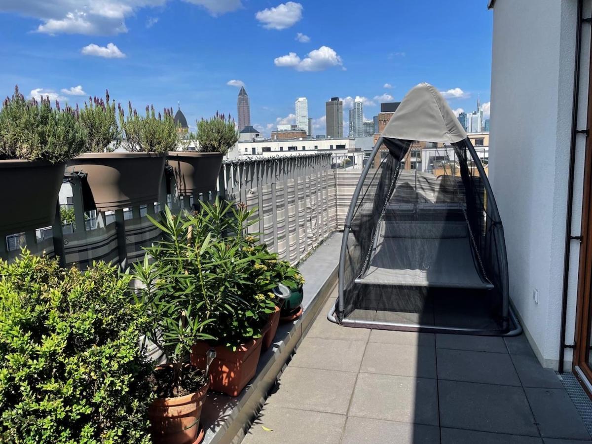 Stylish Penthouse With Large Balcony Apartment
