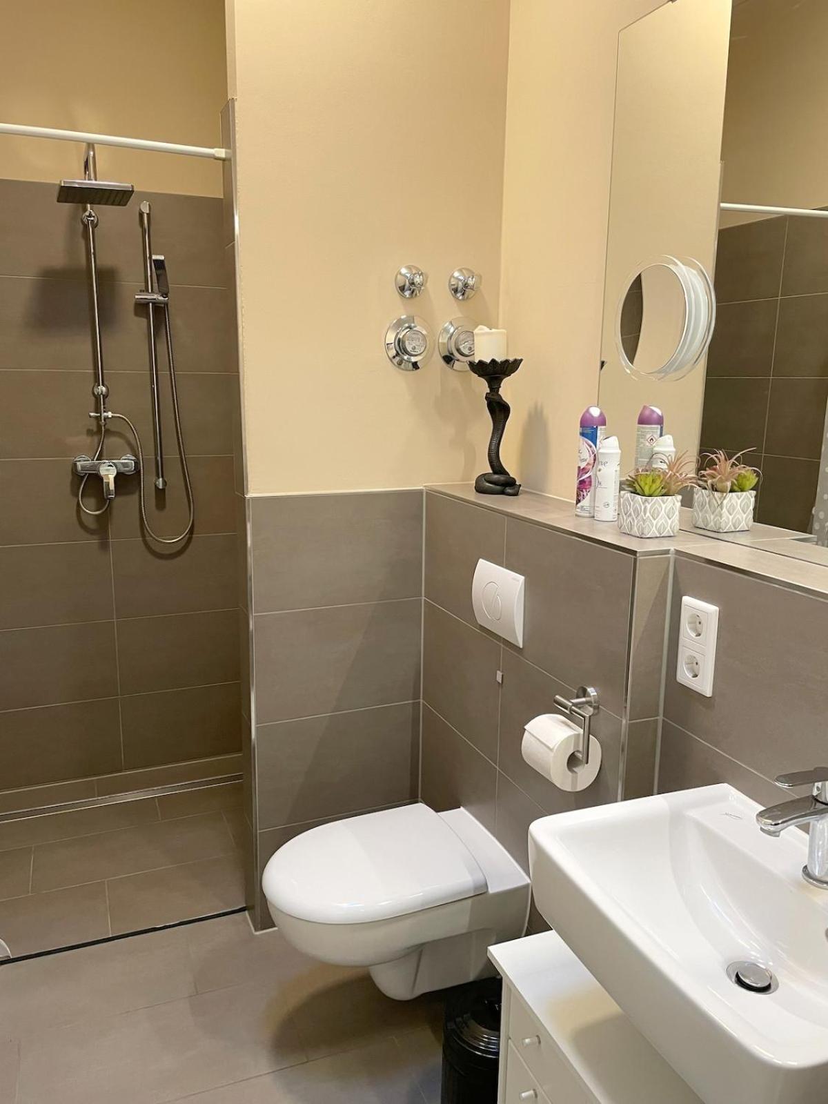 Stylish Penthouse With Large Balcony Frankfurt am Main