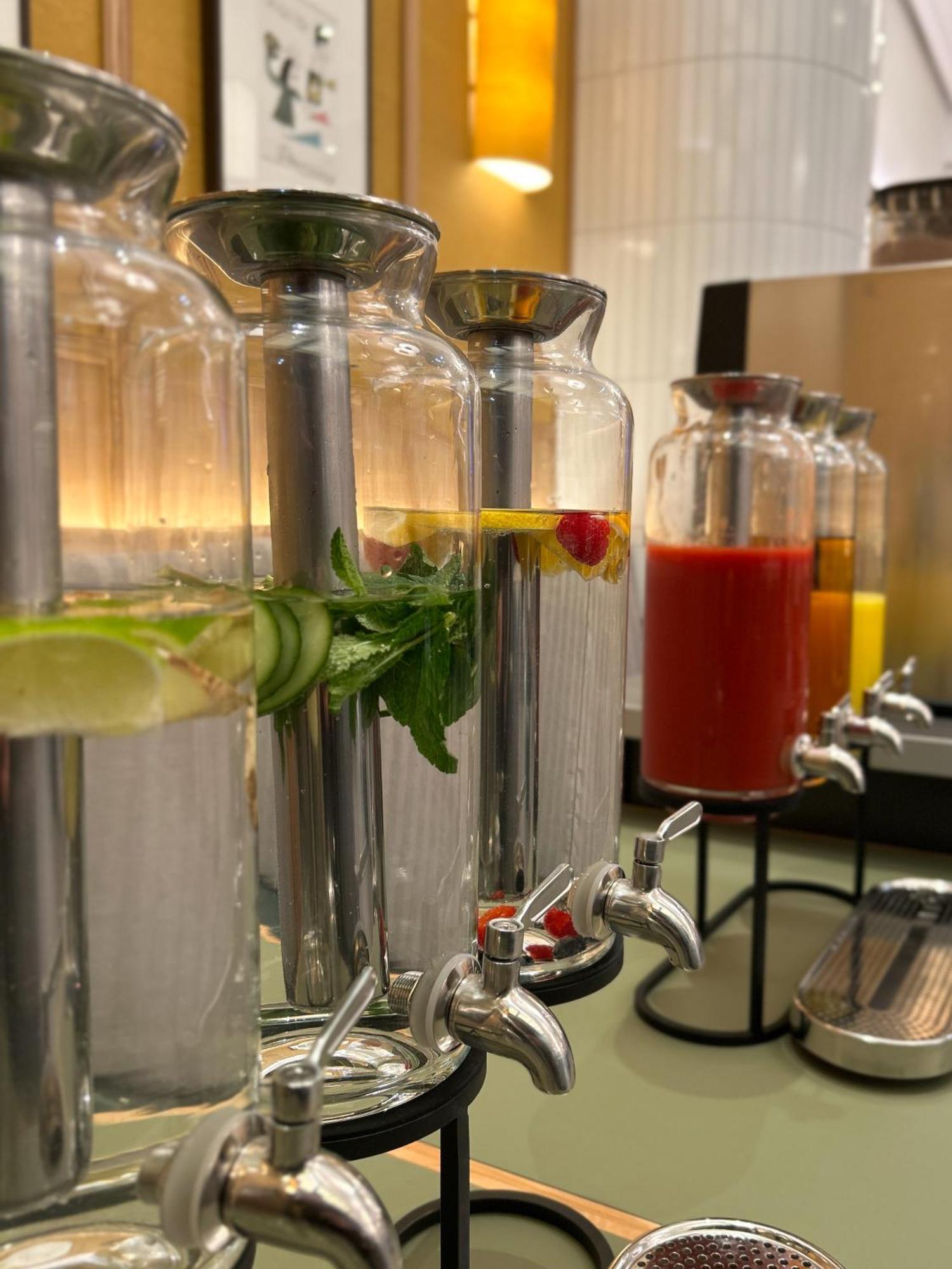 Hotel Kimpton Main Frankfurt By Ihg 5*