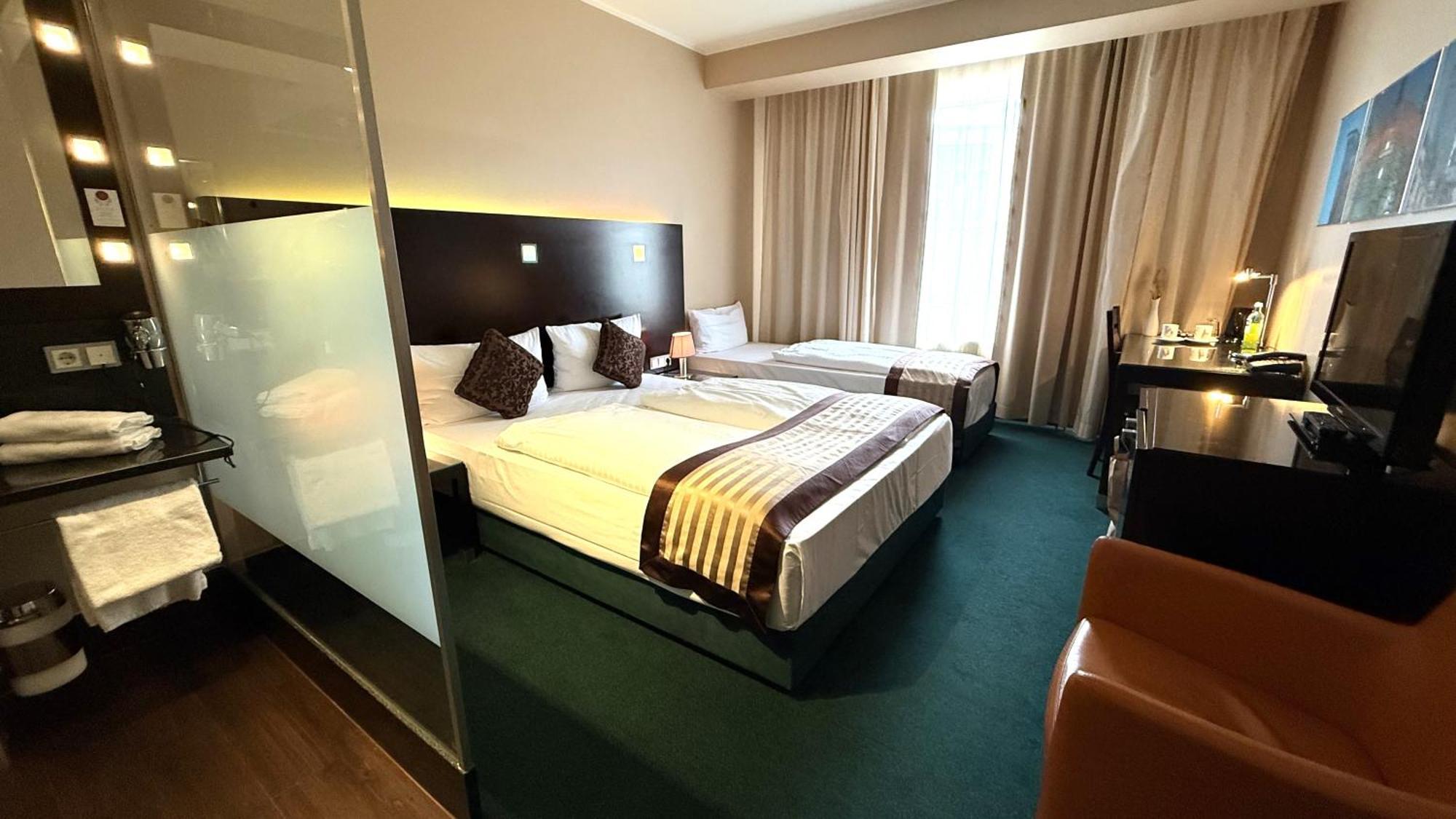 Hotel Flemings Frankfurt-messe 4*