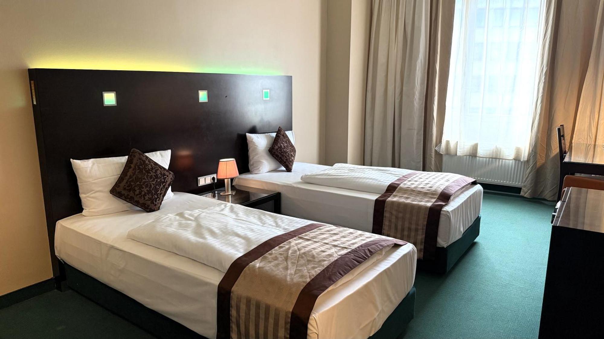 Flemings Frankfurt-messe Hotel 4*