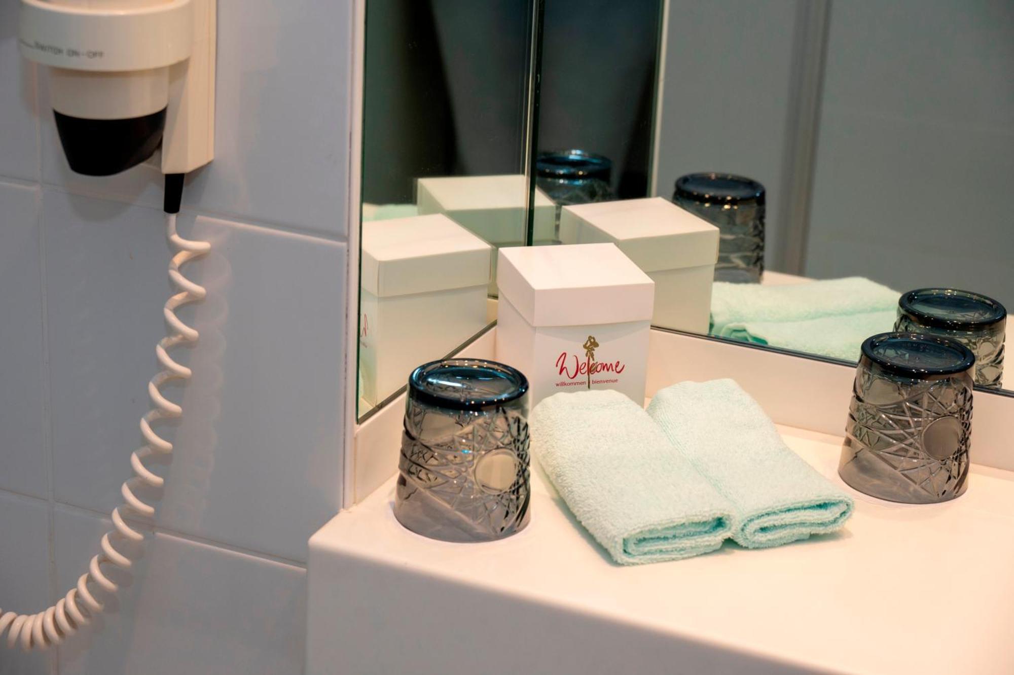 Hotel Amadeus Frankfurt 4*