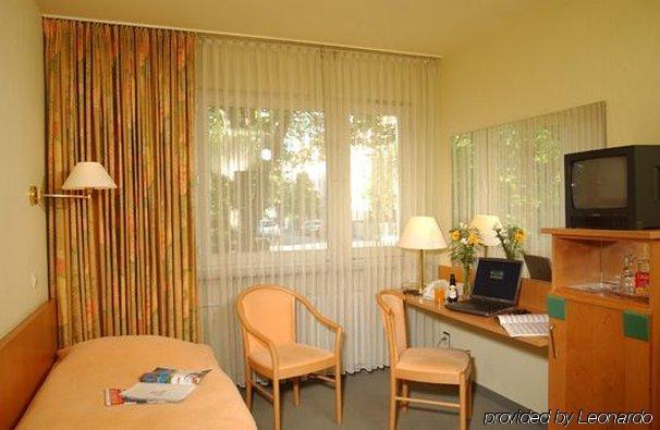 Motel Frankfurt 3*