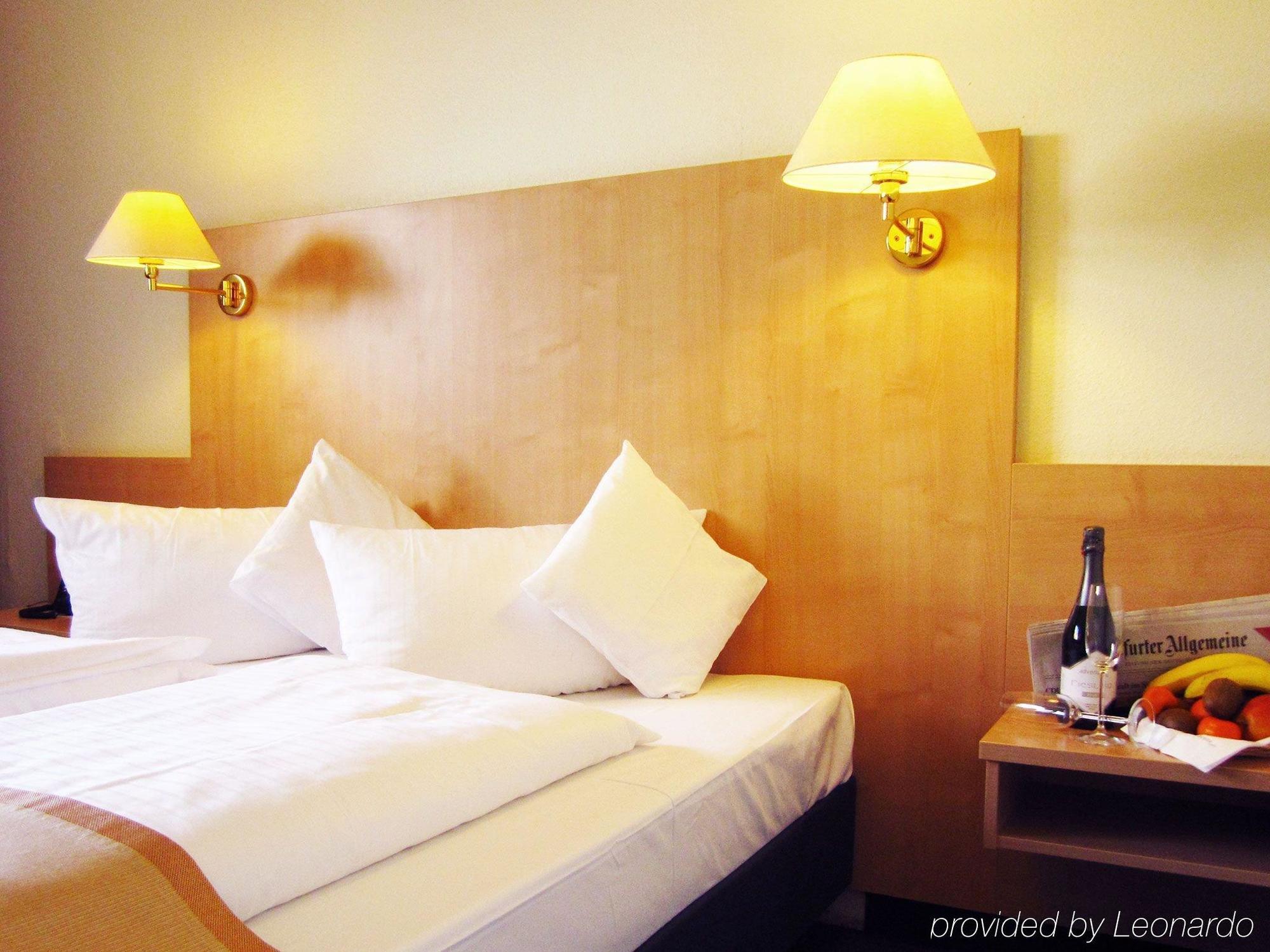 Frankfurt Motel 3*