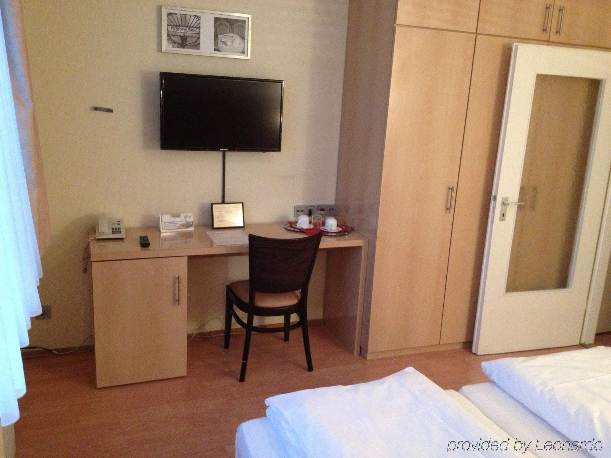 Alleenhof Hotel 3*