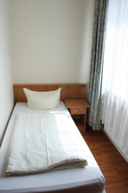Hotel Fair Frankfurt - An Der Messe 3*