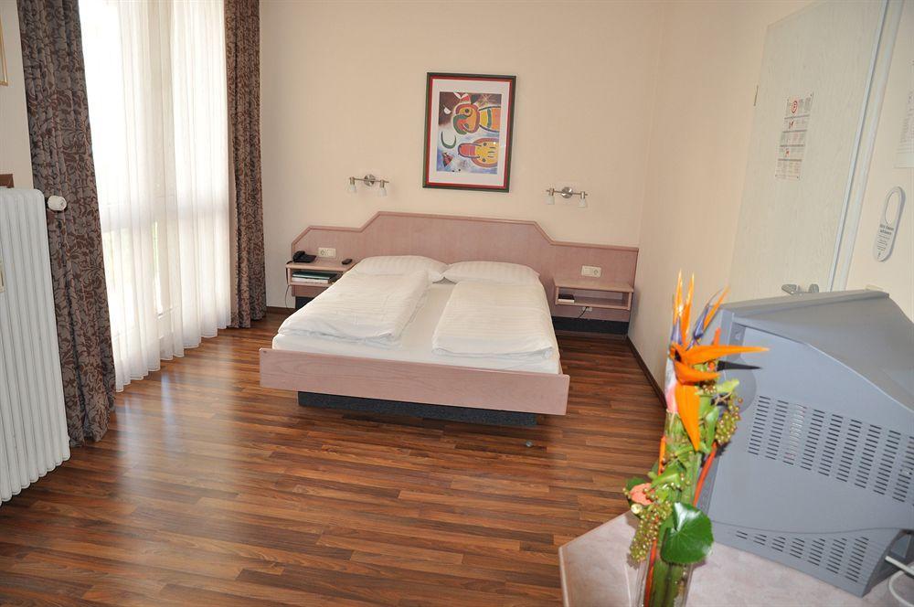 Astoria 3*