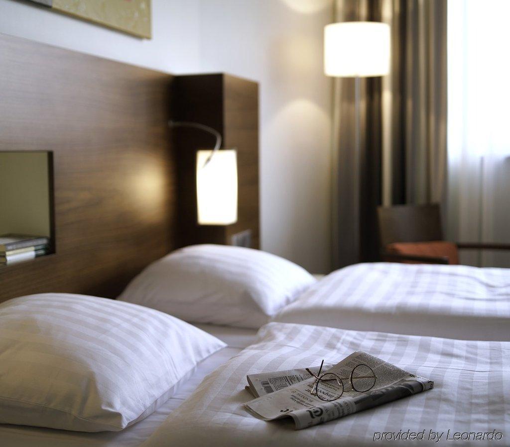 Nh Frankfurt Niederrad Hotel