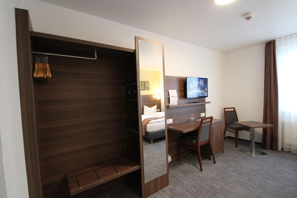 Goethe Business By Trip Hotel Frankfurt am Main
