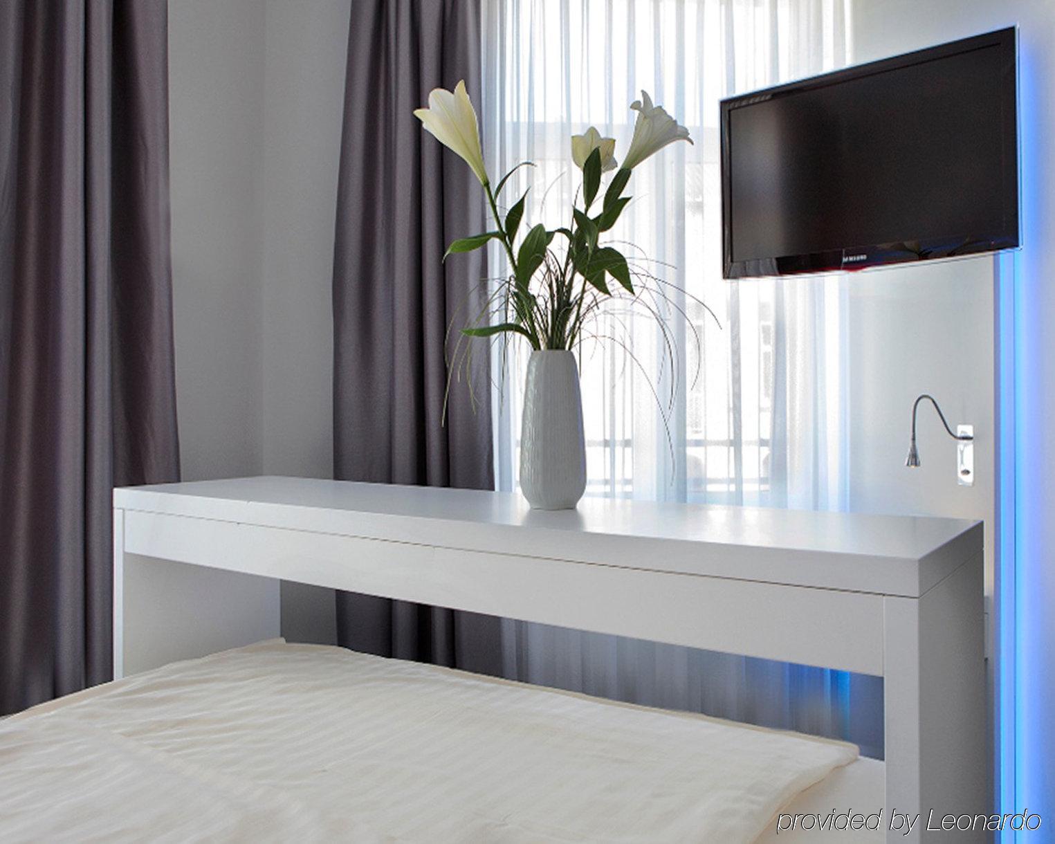 Grand Downtown Hotel 4*
