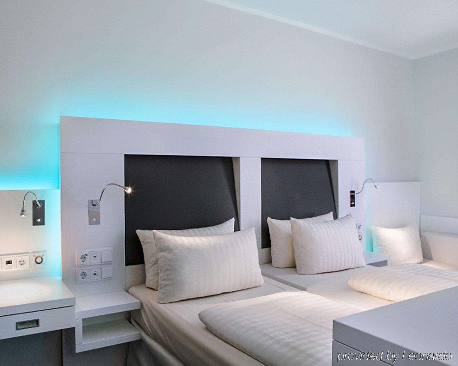 Grand Downtown Hotel 4*