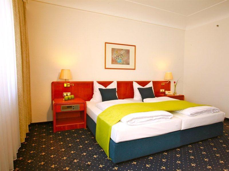Hotel Excelsior - Central Station Frankfurt am Main