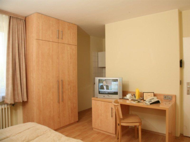 Hotel Alleenhof 3*