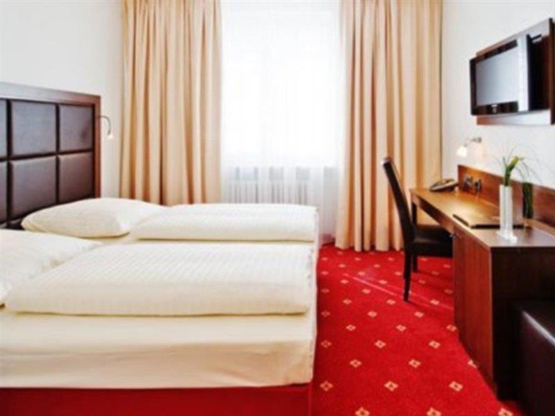 Hotel Centro National Frankfurt City, Trademark Collection By Wyndham 3*