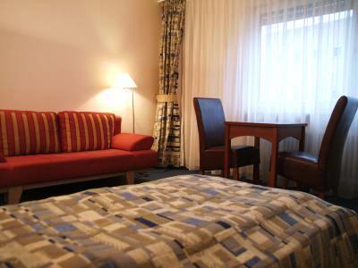 City Frankfurt Hotel 3*