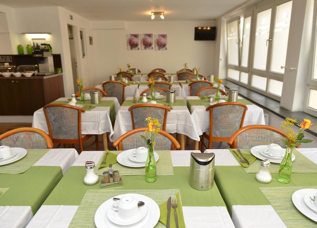 Crown Hotel