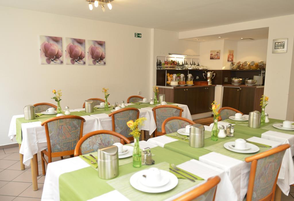 Crown Hotel