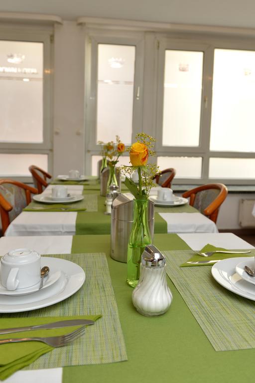 Crown Hotel