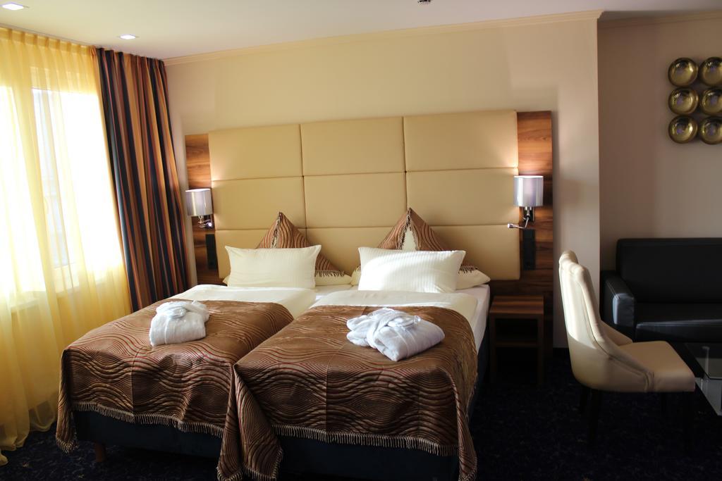 Grand Empire Hotel 4*