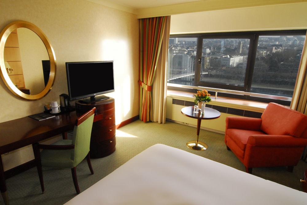 Intercontinental Frankfurt, An Ihg