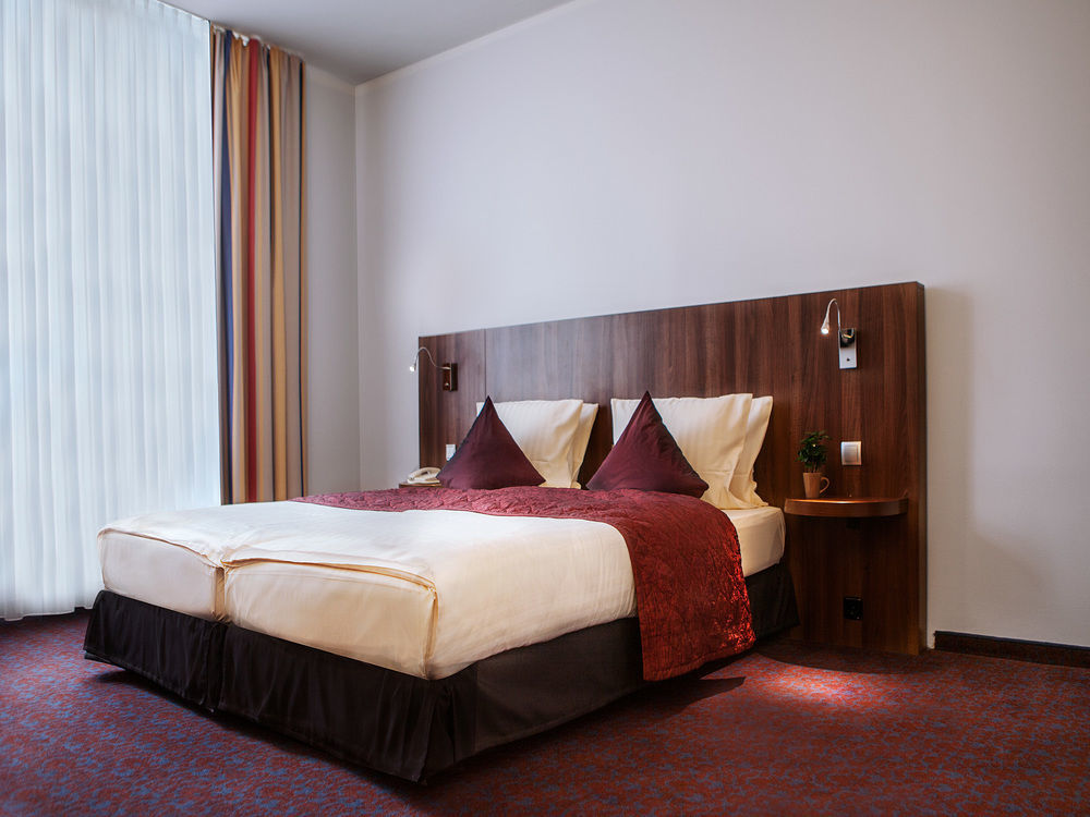 Ramada By Wyndham Frankfurt Centre 4* Francfort-sur-le-Main