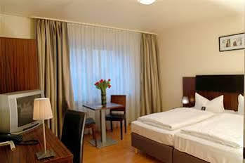 City Mercator Hotel 3*