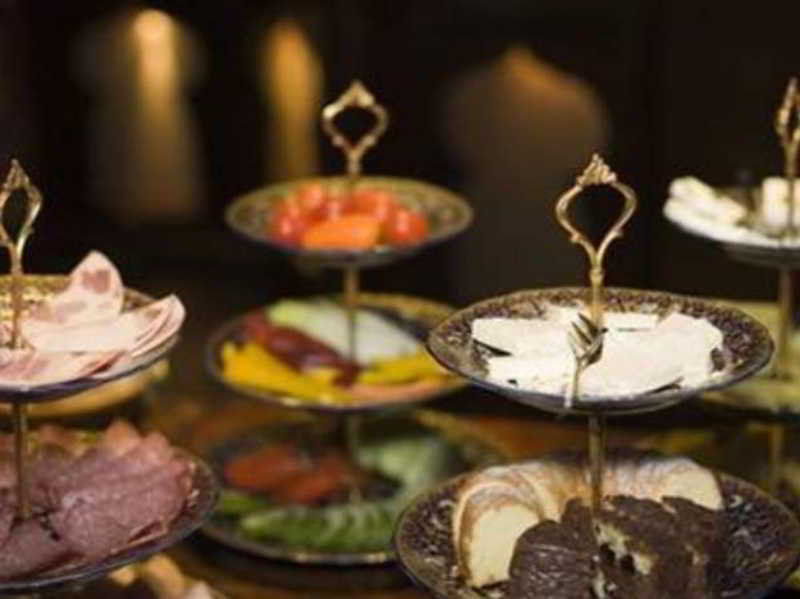 Oriental & Restaurant 4*