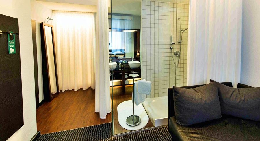 Concorde Hotel 4*