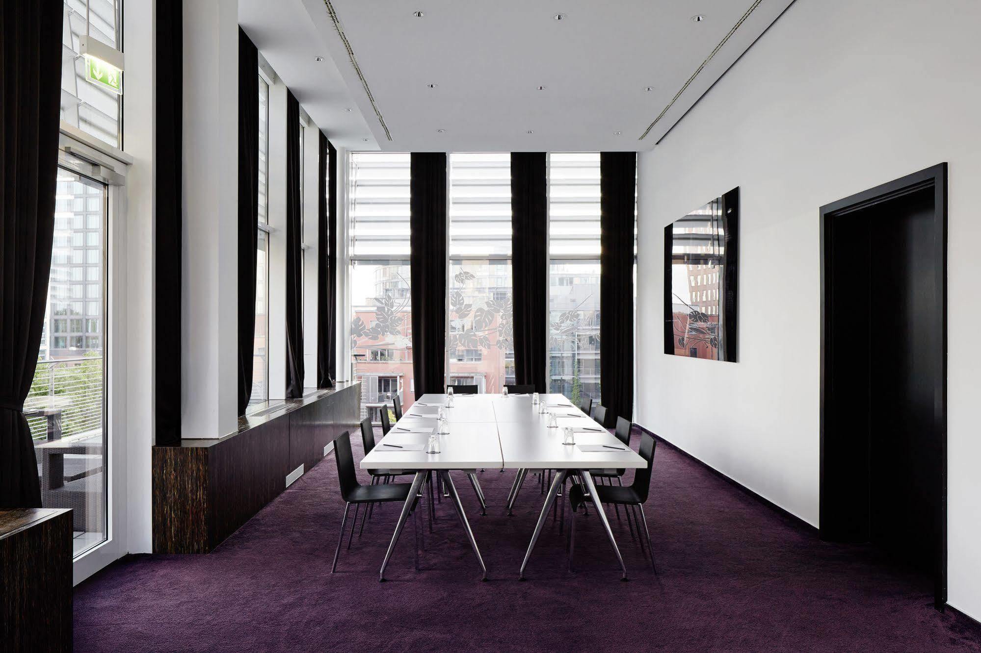 Roomers Frankfurt Central, Autograph Collection Fráncfort del Meno
