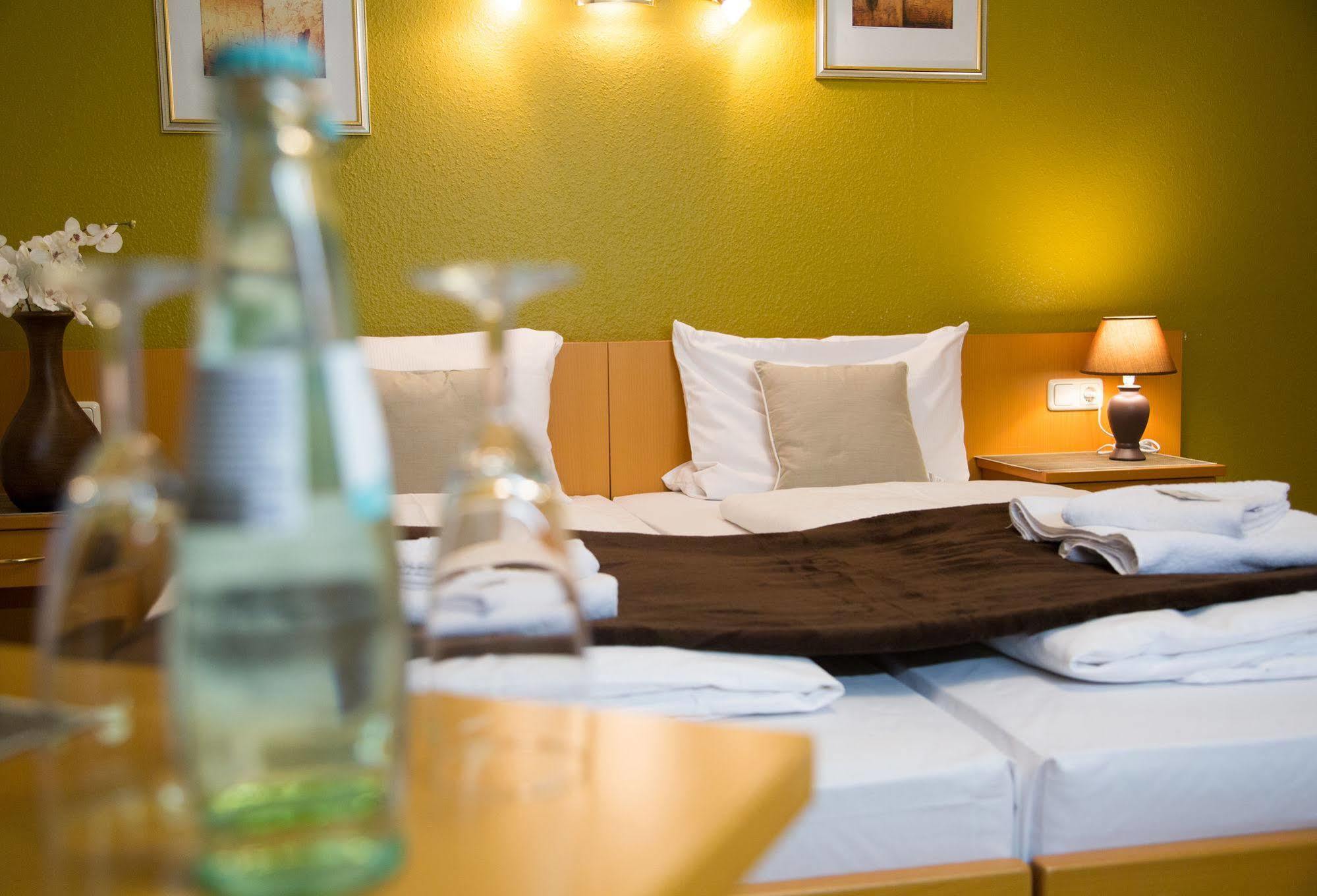 Garni Roedelheimer Hof Hotel 2*