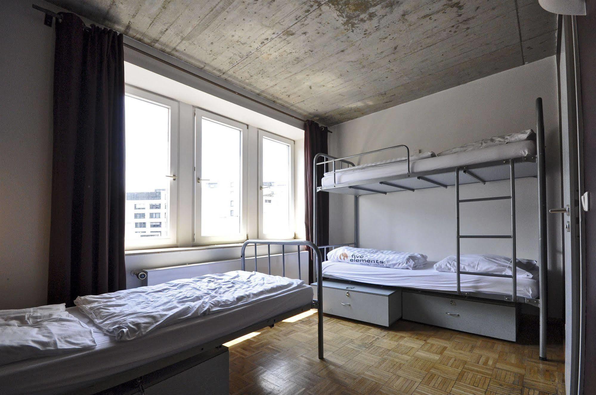 Five Elements And Capsules Frankfurt Hostal Fráncfort del Meno