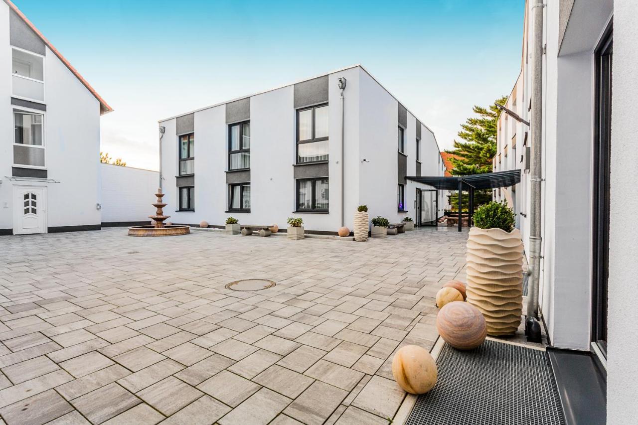 Hotel Naam Hotel&apartment Frankfurt City-messe Airport 3*