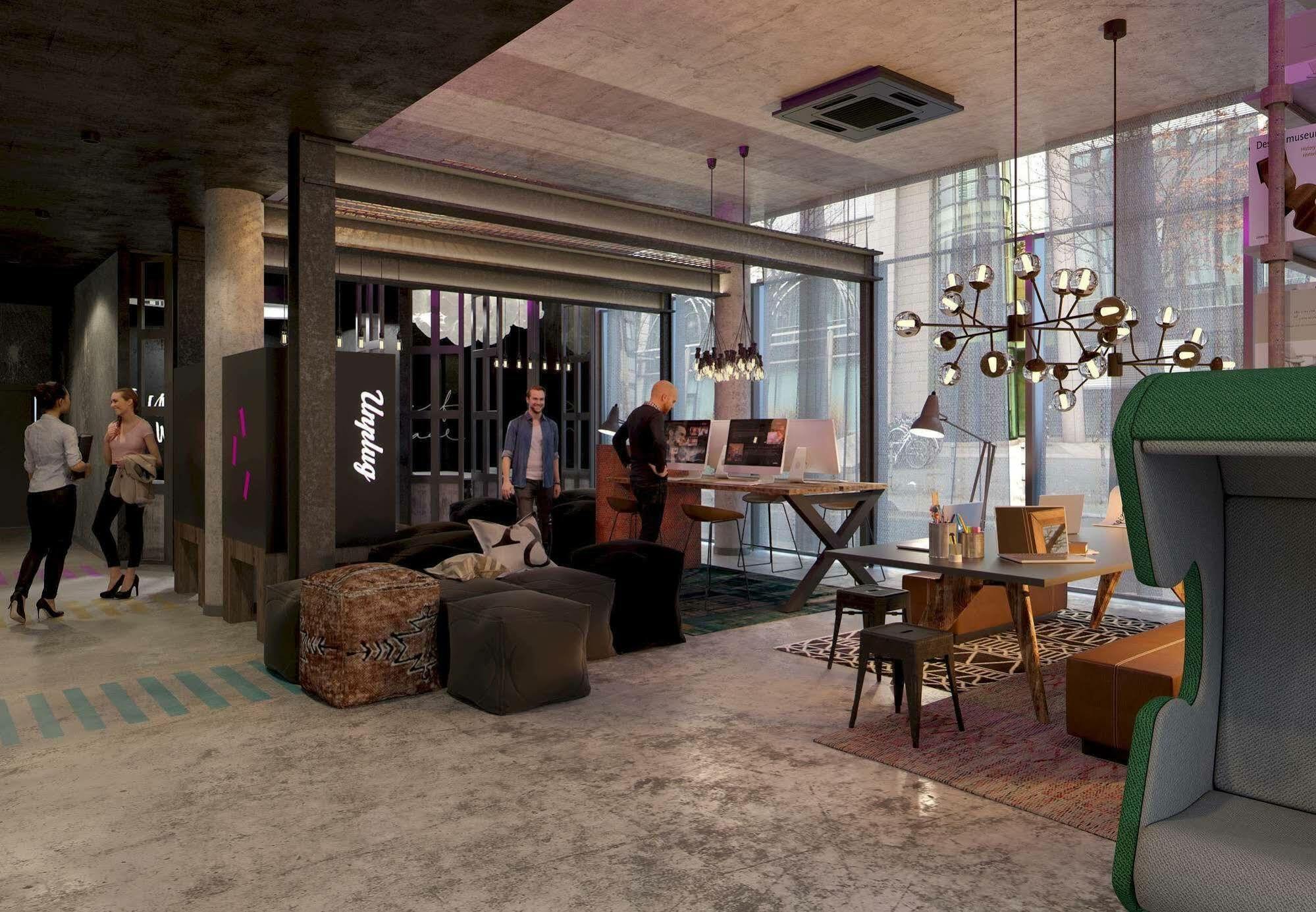 Hotel Moxy Frankfurt East 3*