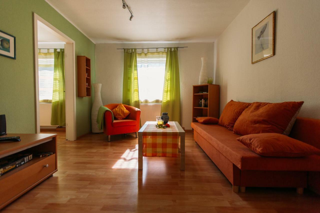 Flat2let 1 *