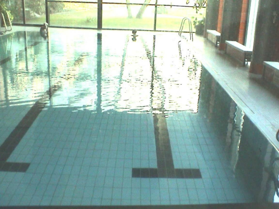 Guestroom With Wide View And Pool Near Side, 2nd Guest With Extra Bed Possible Séjour chez l'habitant *
