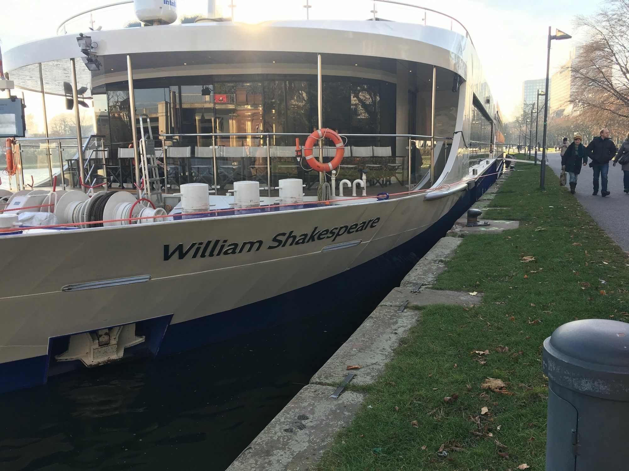 Knm Ms William Shakespeare - Frankfurt 4*