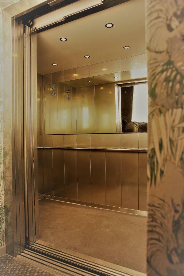 Hotel Grand Corner 3*