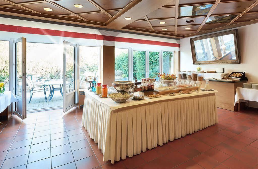 Trip Frankfurt 3*