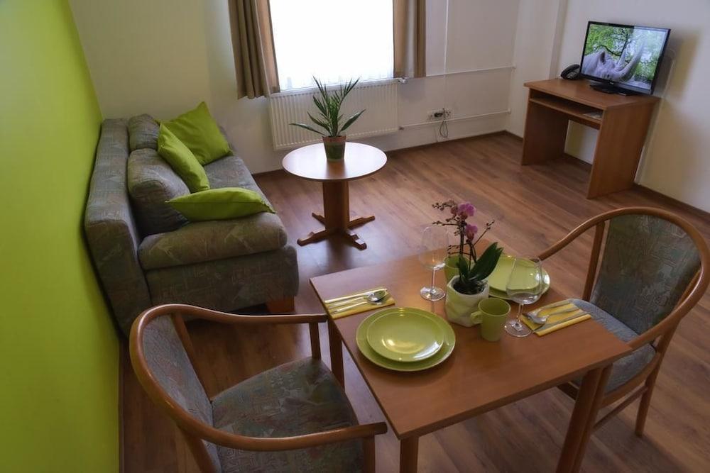 Little Paris Hotel Francfort-sur-le-Main
