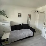 Room Near Fair, Zimmer Neben Der Messe