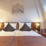 Ramada Hotel Frankfurt City Center And Financial District