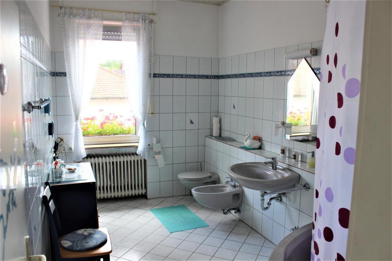 Zur Post Schwanheim Hotel *