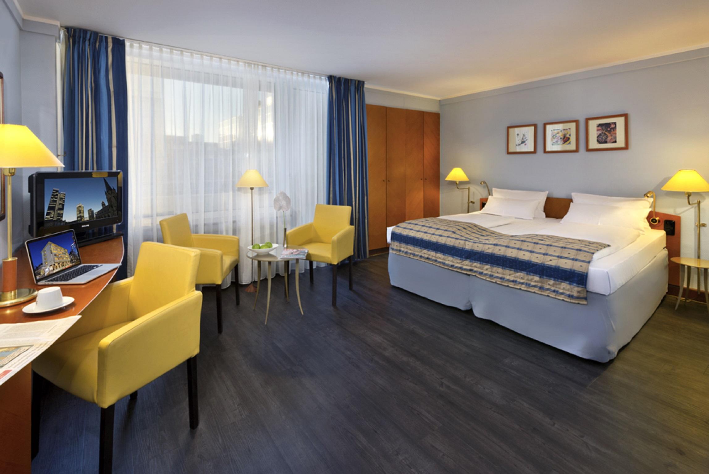 Savigny Frankfurt City 4*