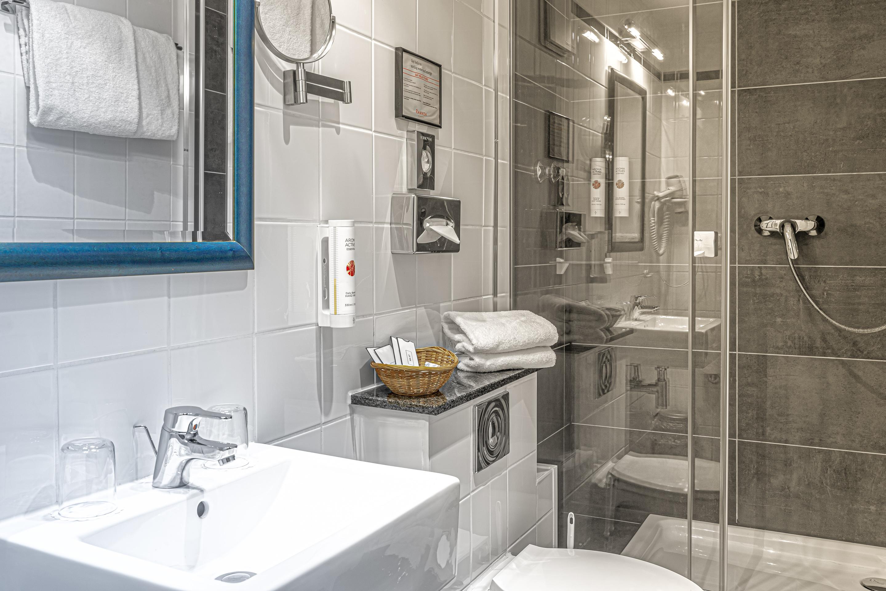 Ramada By Wyndham Frankfurt Centre 4* Frankfurt am Main