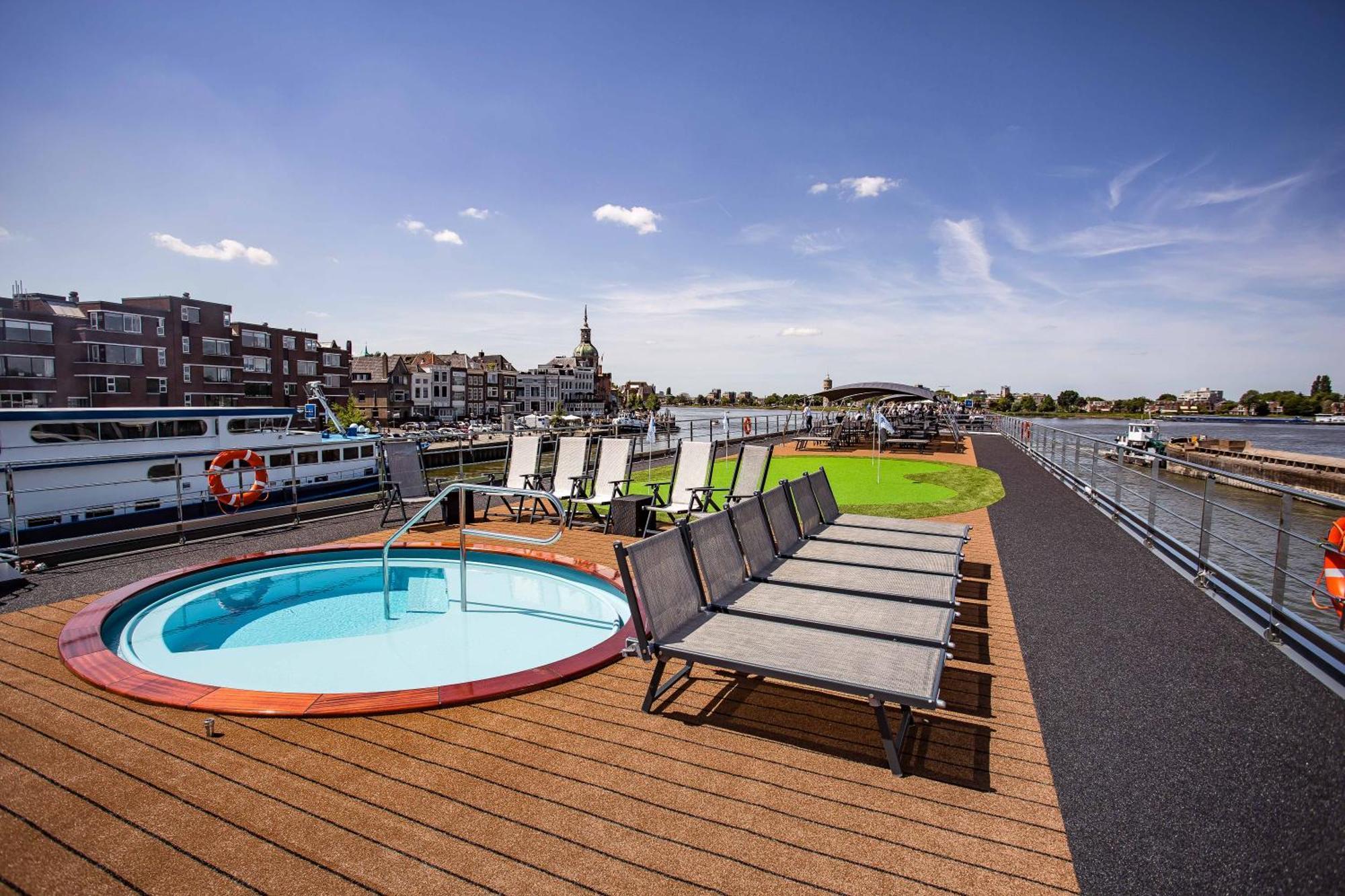 Hotelship Ms Oscar Wilde Hotel 4*