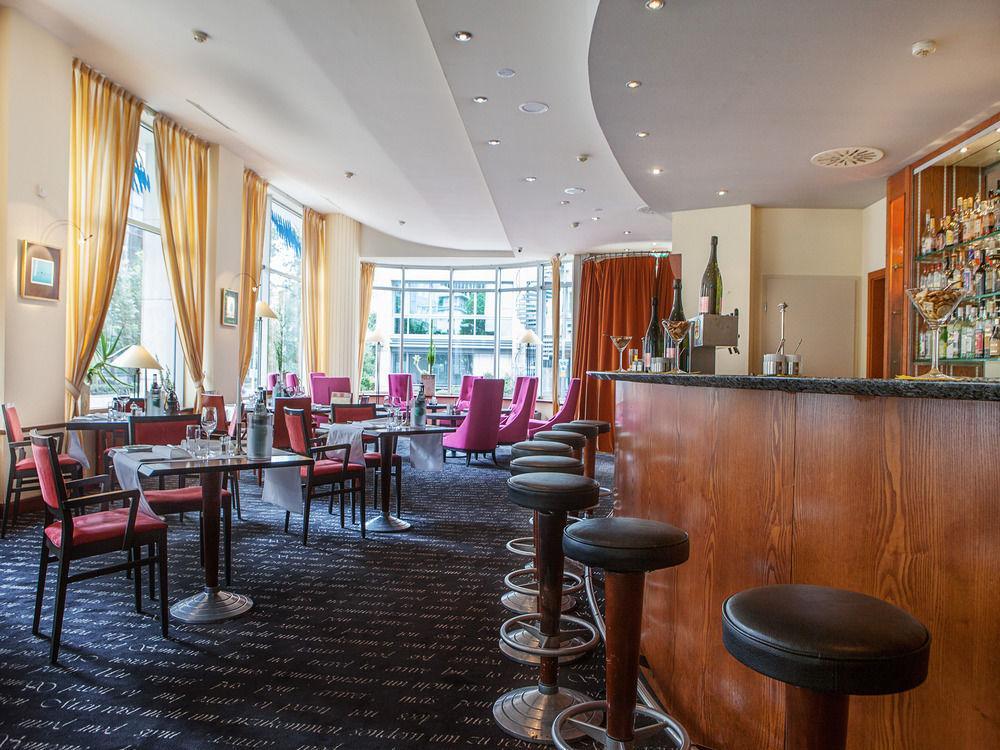 Savigny Frankfurt City Hotel 4*