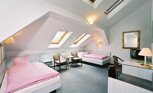 Hotel Trip Messe Westend 4*