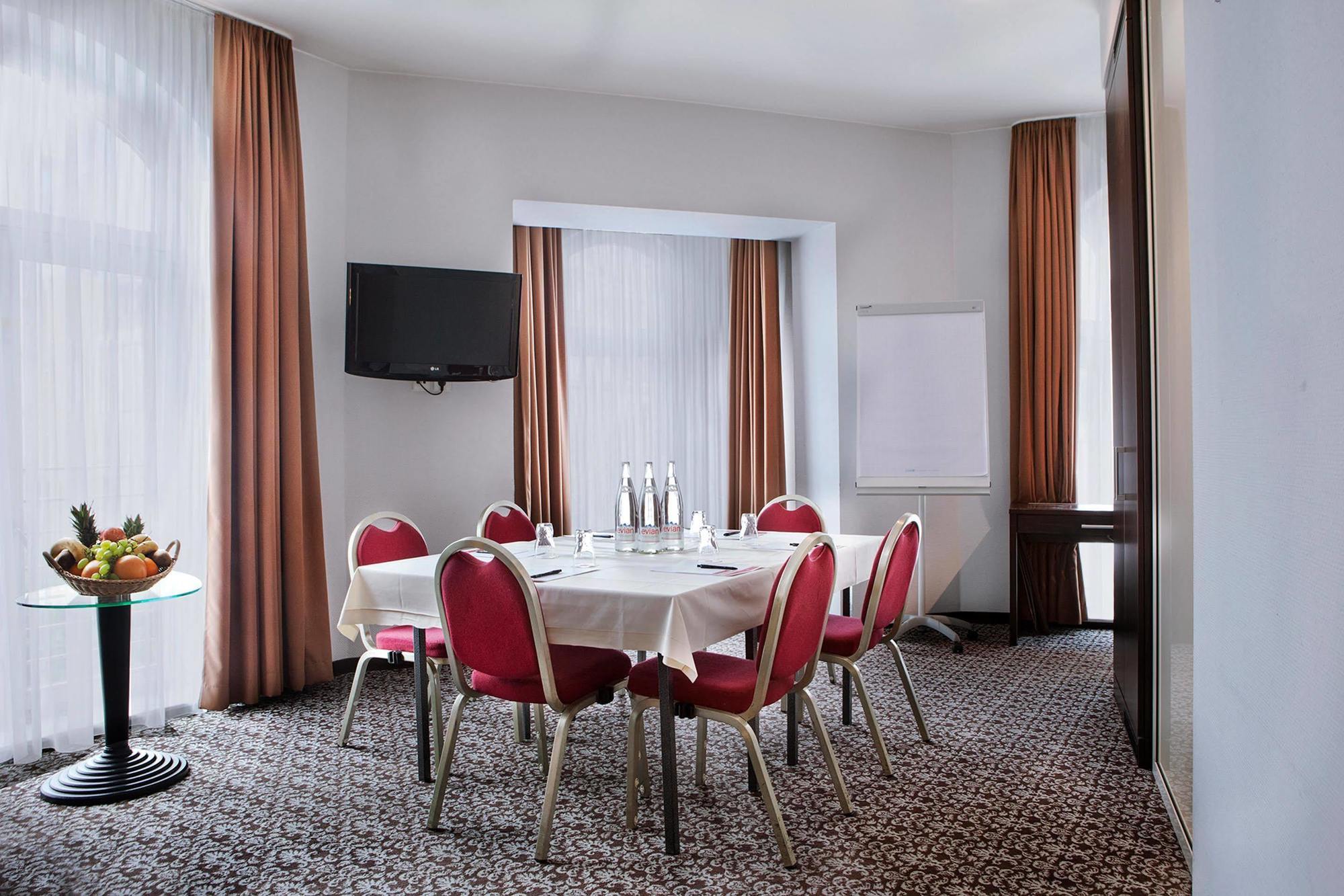 Ramada By Wyndham Frankfurt Centre