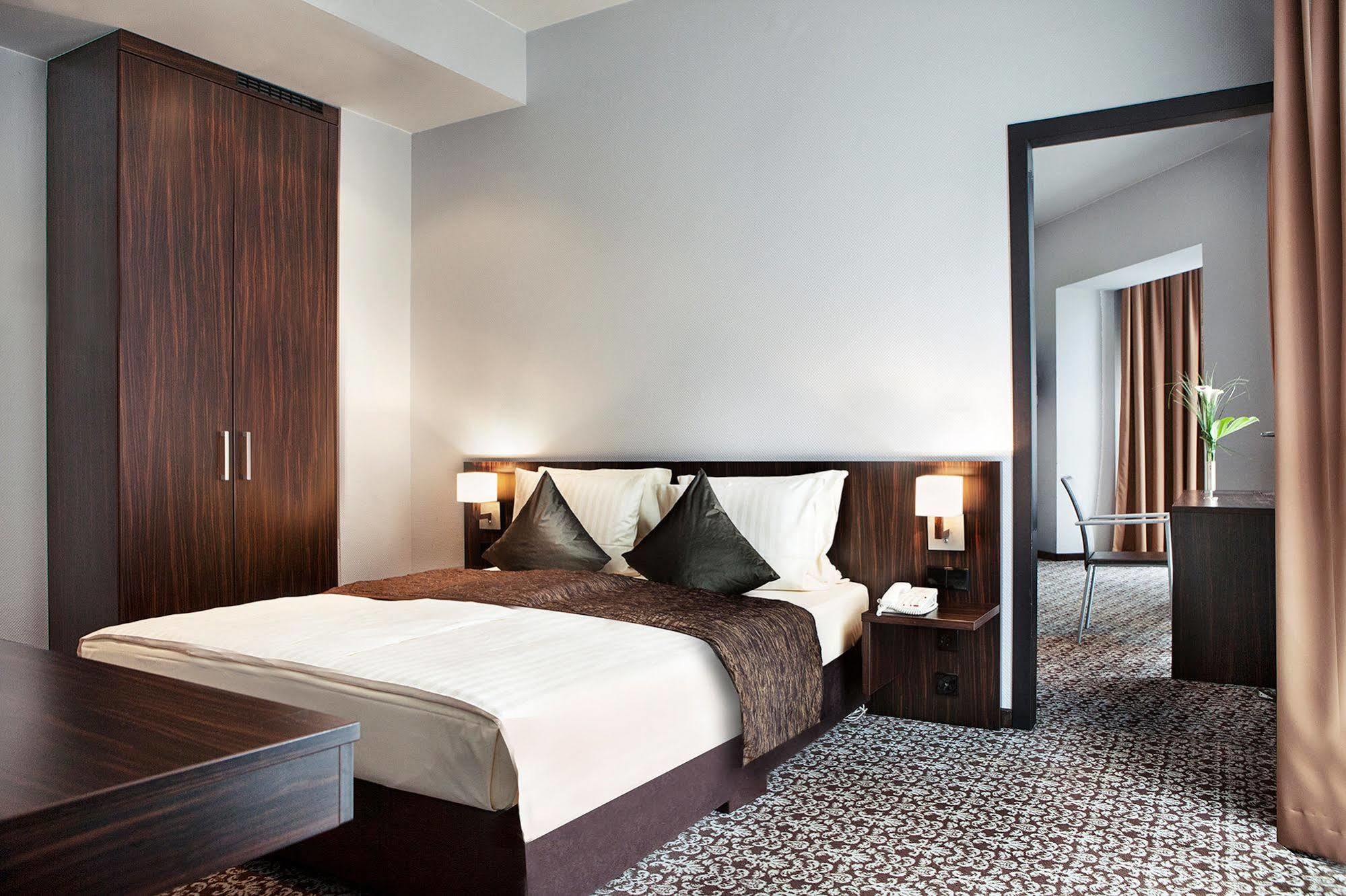 Ramada By Wyndham Frankfurt Centre Hotel Frankfurt am Main